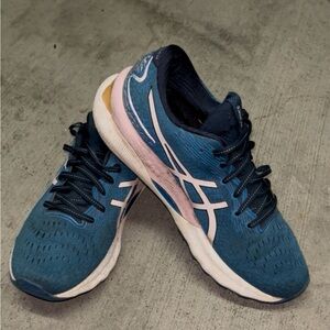 ASICS Womens Gel Nimbus 24 Running Shoe Rose Size 9 M